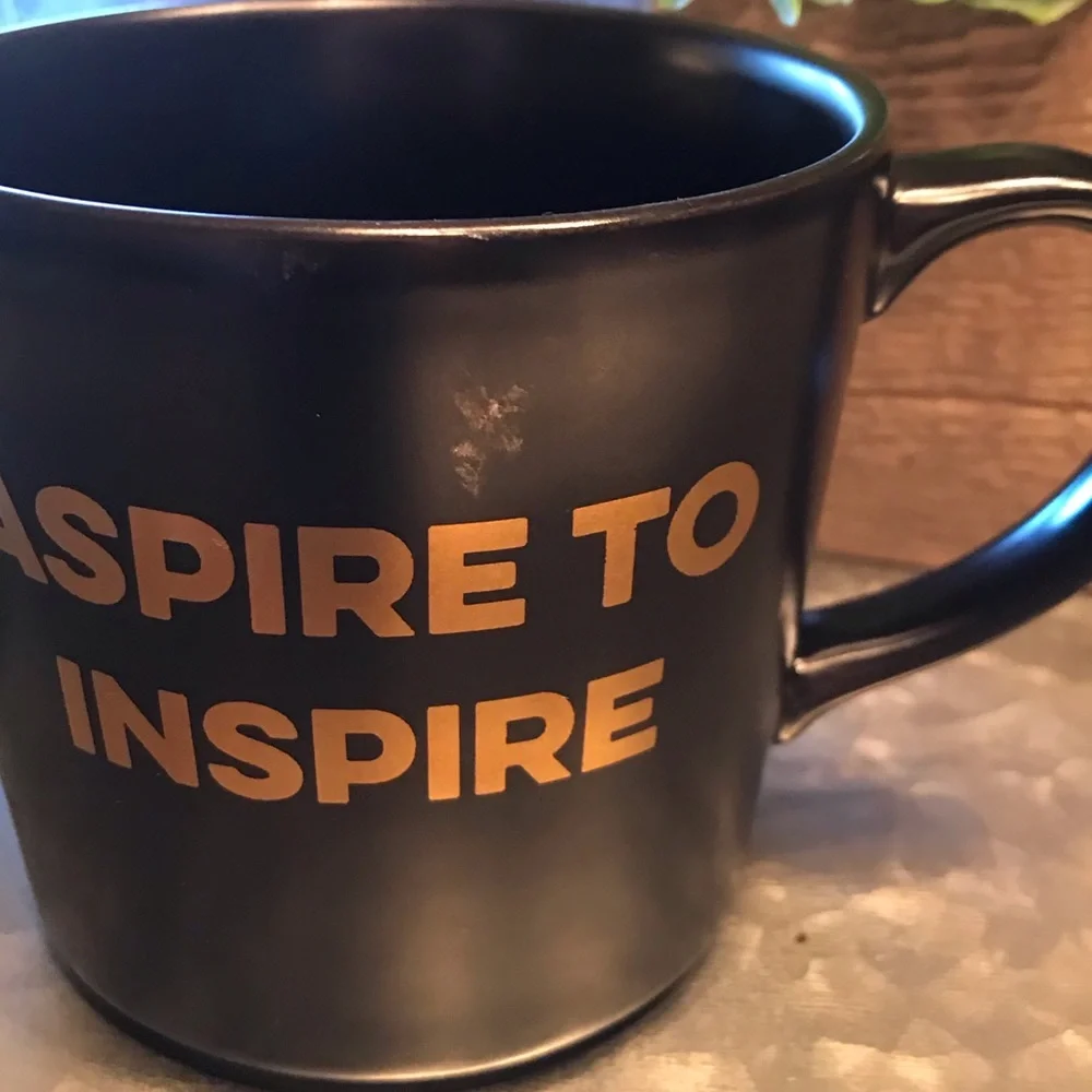 Williams Sonoma Feed 6 Coffee Mug